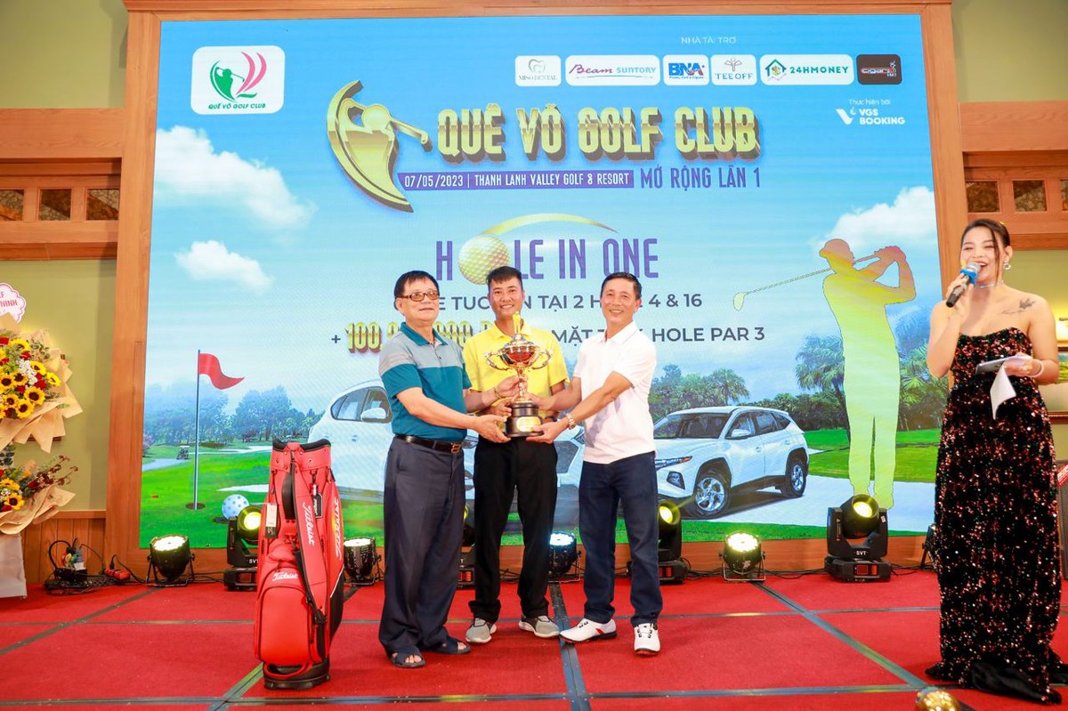 Golfer Nguyễn Xuân Hồng vô địch Giải Golf Câu lạc bộ Quế Võ mở rộng lần thứ Nhất năm 2023